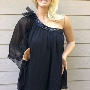 NWT Black one shoulder blouse color black size L